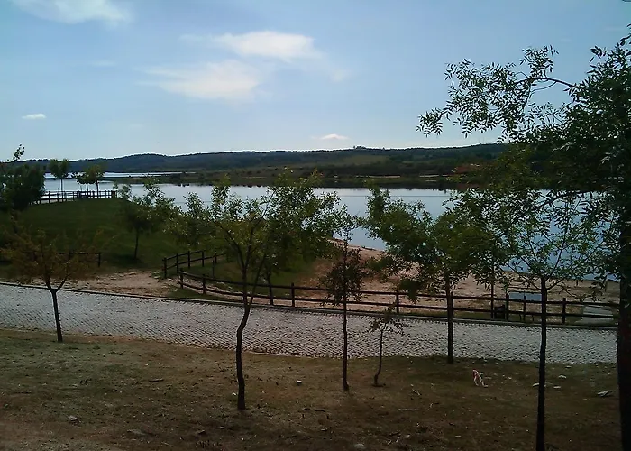 Azibo E Restaurante Ξενοδοχείο Podence