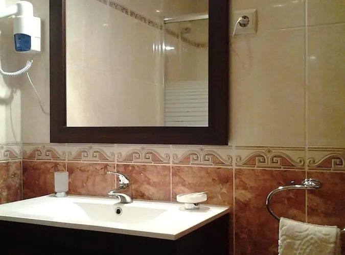 Azibo E Restaurante 2*