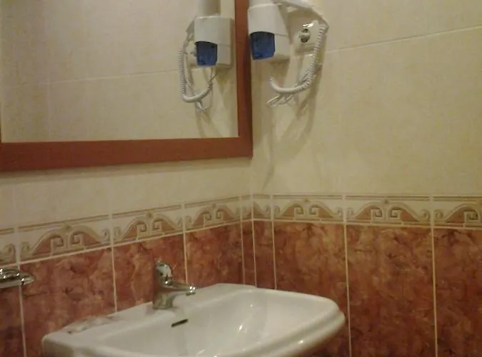 מלון Azibo E Restaurante Podence